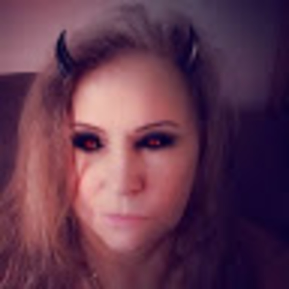 Meet your Posher, Roxanne